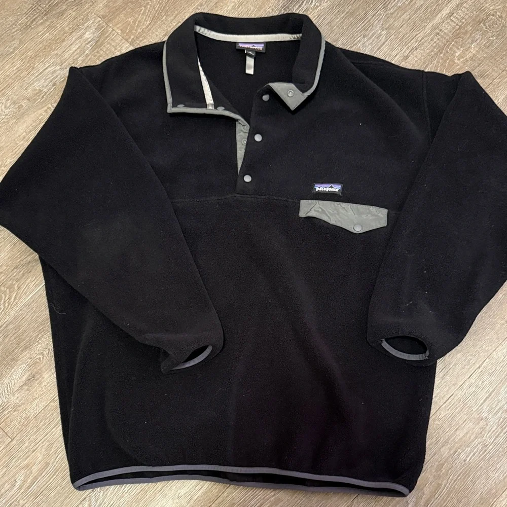 Patagonia Black Fleece Pullover XL - Picture 1 of 3